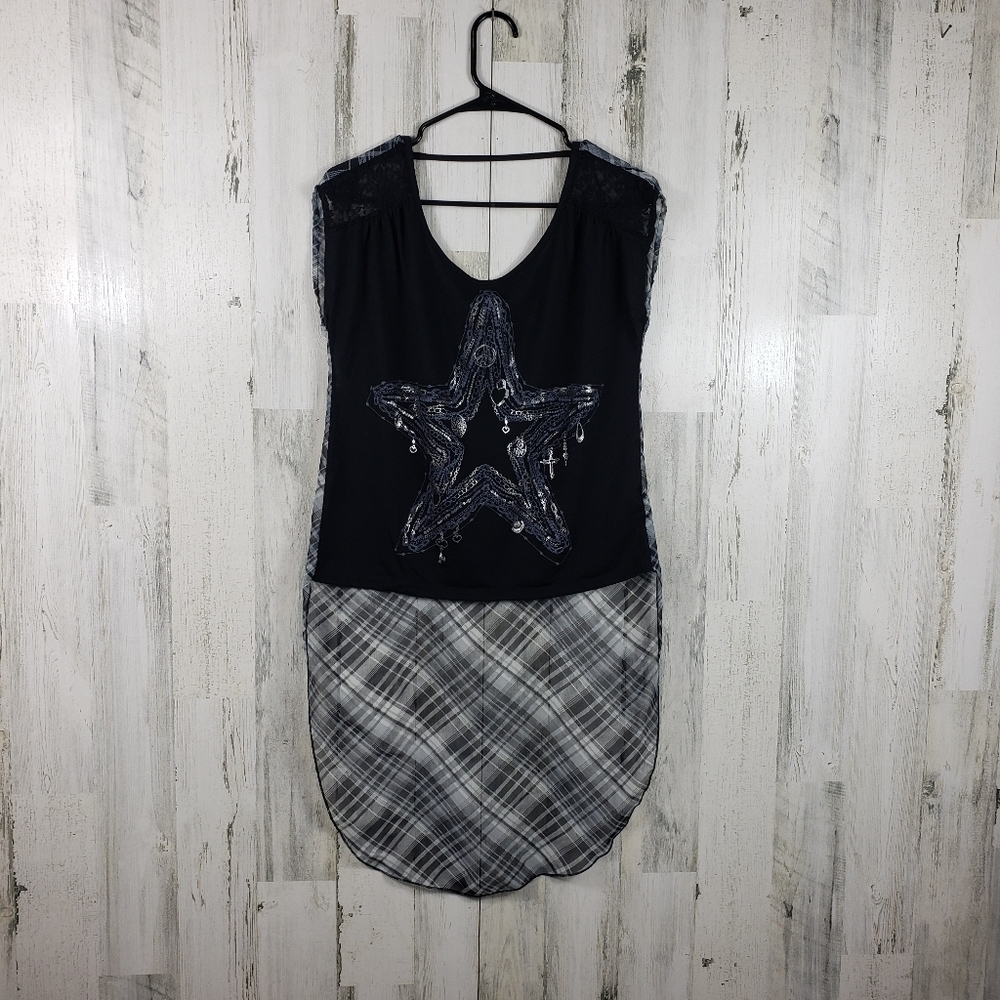 Bongo black, gray star high low, sheer top women's size small